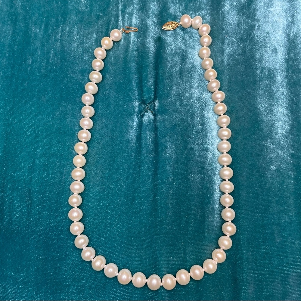 Freshwater Pearl Necklace/choker